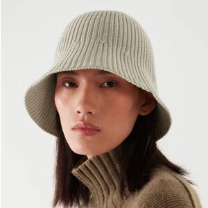 COS Knitted Bucket Hat Wool Blend Beige Size M/L